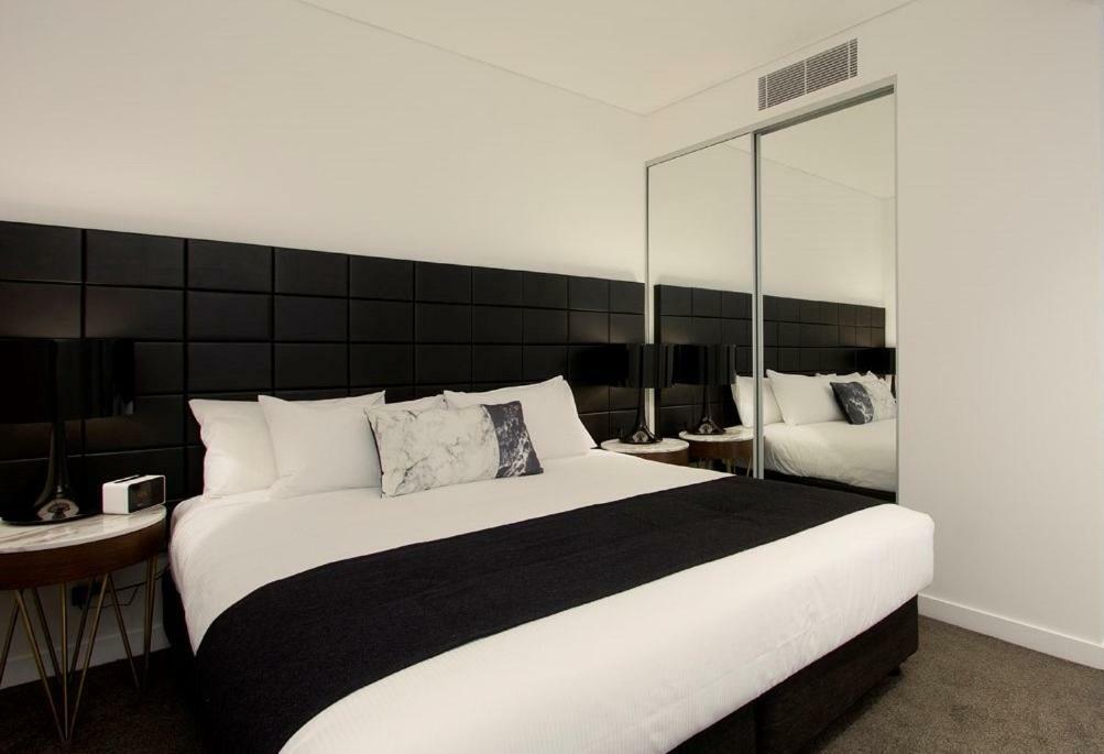 Silkari Suites At Chatswood Sidney Exterior foto